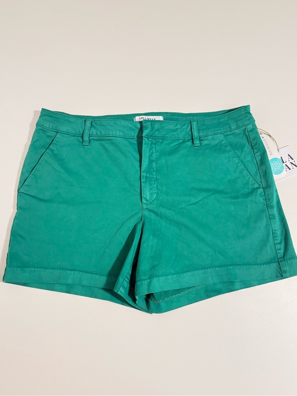 Lila Ryan  Women’s Turquoise Shorts Size 16